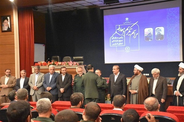 توسعه بر اساس ظرفیت مردمی، از ویژگی گروههای جهادی این است/ طحان، سکان دار سازمان بسیج سازندگی فارس شد توسعه بر اساس ظرفیت مردمی، از ویژگی گروههای جهادی این است/ طحان، سکان دار سازمان بسیج سازندگی فارس شد