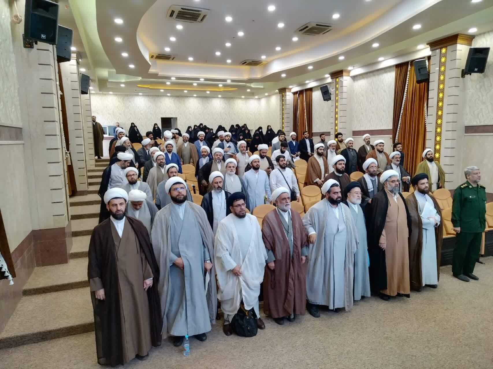 همایش یکروزه فرماندهان پایگاه های مقاومت بسیج طلاب تهران بزرگ و مدیران حوزه های علمیه برگزار شد همایش یکروزه فرماندهان پایگاه های مقاومت بسیج طلاب تهران بزرگ و مدیران حوزه های علمیه برگزار شد