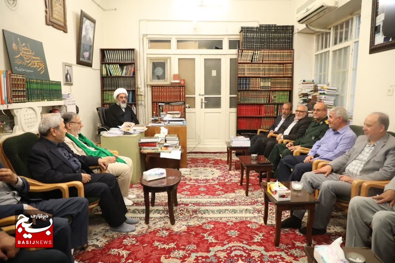 دیدار دستاندرکاران کنگره ملی شهید مالکینژاد با آیتالله فاضل لنکرانی دیدار دستاندرکاران کنگره ملی شهید مالکینژاد با آیتالله فاضل لنکرانی