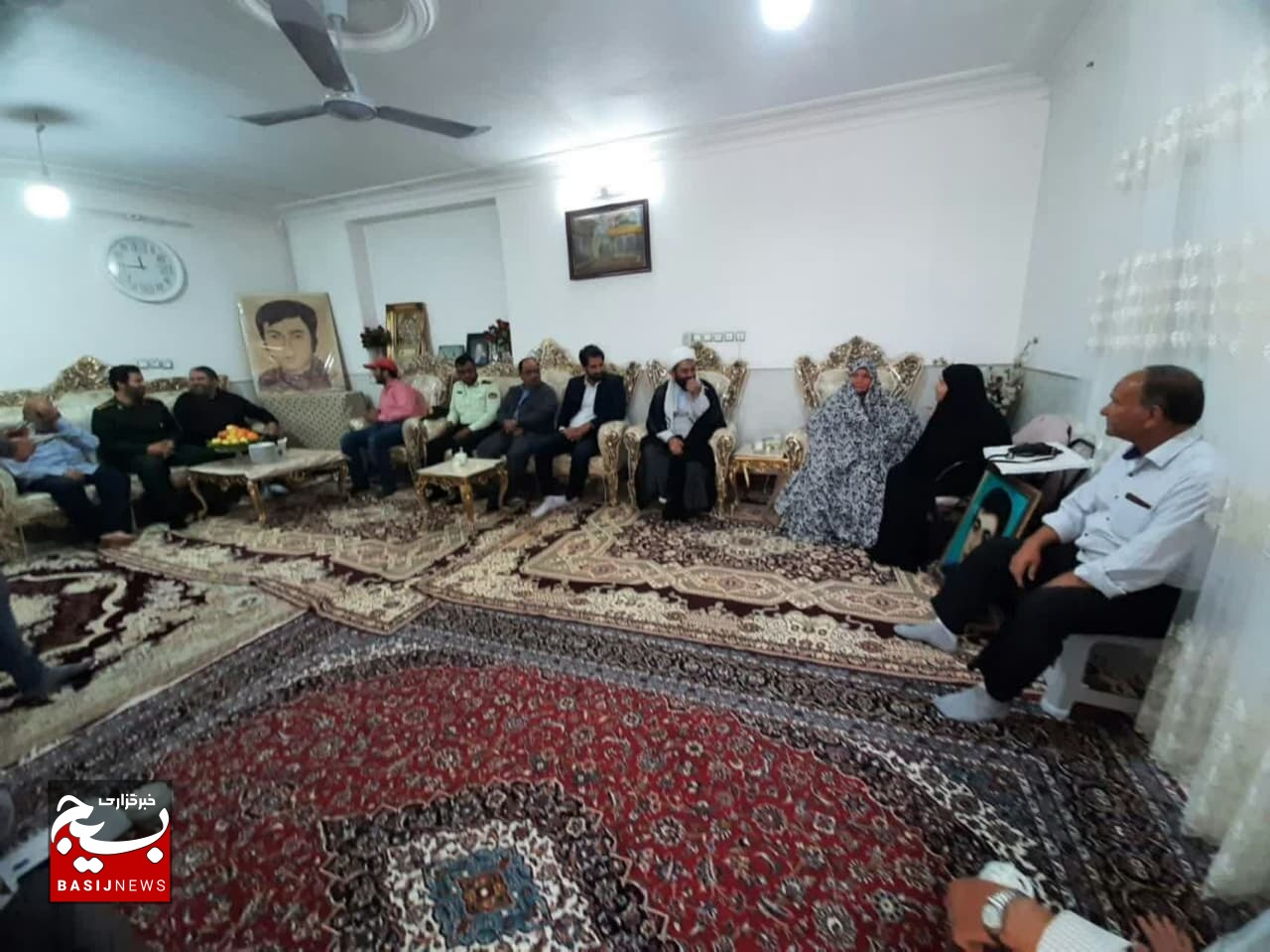 قدردانی از خانواده شهید قمی روستای راهجرد در حماسه آزادسازی خرمشهر قدردانی از خانواده شهید قمی روستای راهجرد در حماسه آزادسازی خرمشهر