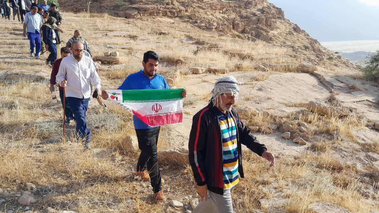 همایش کوه پیمایی وصعود به قله نادر شهرستان بهمئی به مناسبت سوم خرداد همایش کوه پیمایی وصعود به قله نادر شهرستان بهمئی به مناسبت سوم خرداد