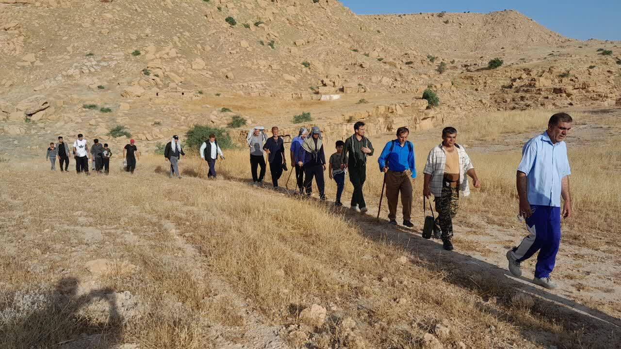 همایش کوه پیمایی وصعود به قله نادر شهرستان بهمئی به مناسبت سوم خرداد همایش کوه پیمایی وصعود به قله نادر شهرستان بهمئی به مناسبت سوم خرداد