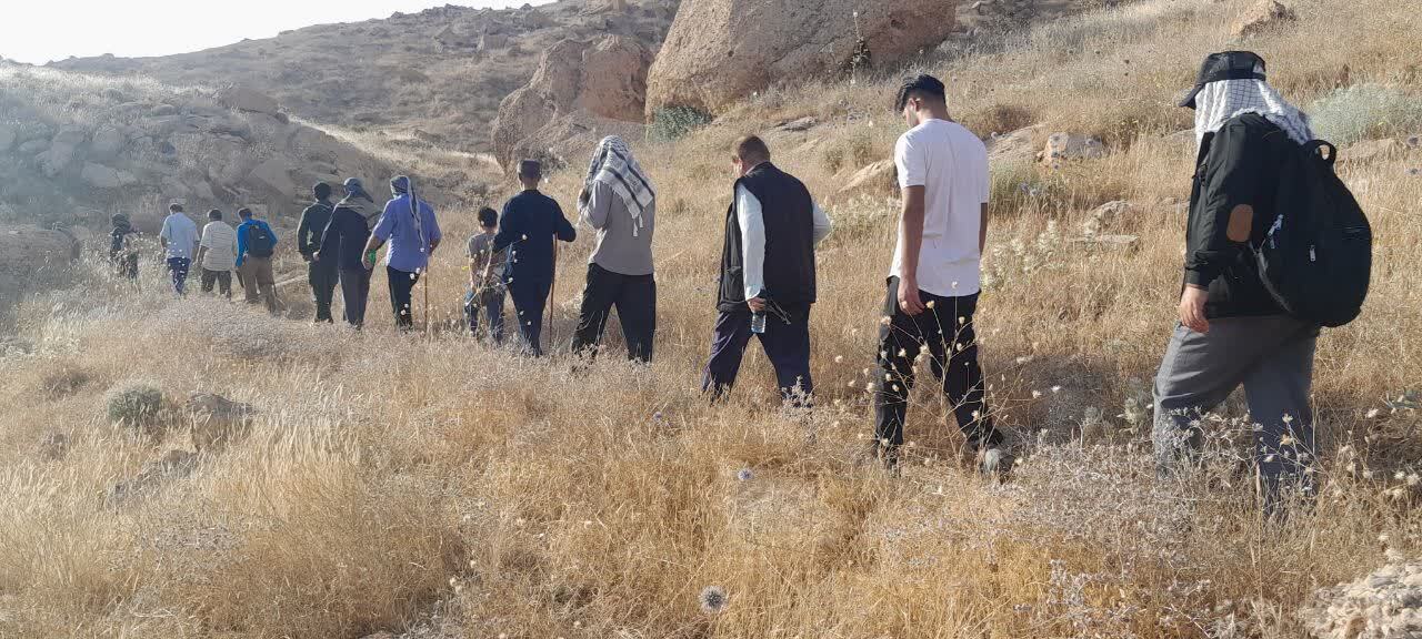 همایش کوه پیمایی وصعود به قله نادر شهرستان بهمئی به مناسبت سوم خرداد همایش کوه پیمایی وصعود به قله نادر شهرستان بهمئی به مناسبت سوم خرداد