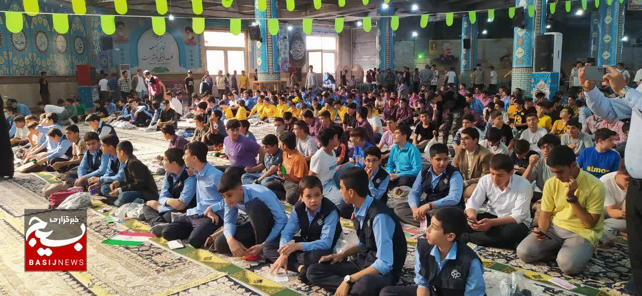 برگزاری اولین و بزرگترین جشن تکلیف پسرانه در شهرستان قدس برگزاری اولین و بزرگترین جشن تکلیف پسرانه در شهرستان قدس