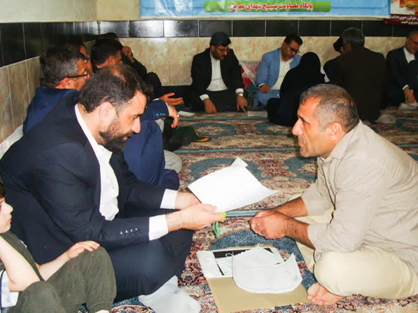 میز خدمت چهارشنبه های امام رضایی در روستای مهریان یاسوج میز خدمت چهارشنبه های امام رضایی در روستای مهریان یاسوج