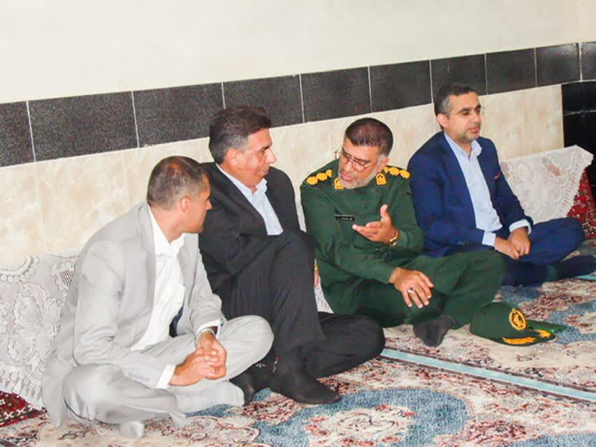میز خدمت چهارشنبه های امام رضایی در روستای مهریان یاسوج میز خدمت چهارشنبه های امام رضایی در روستای مهریان یاسوج