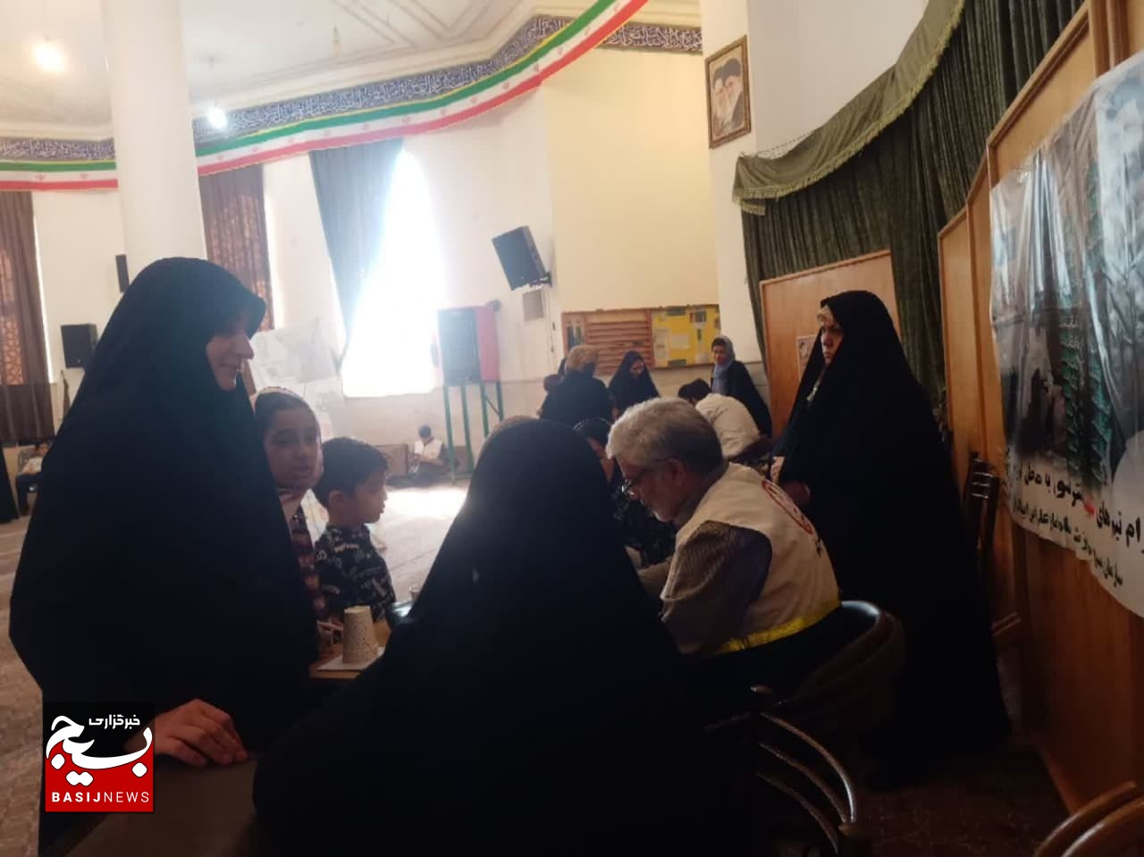 ویزیت رایگان درمانی در مسجد چهارده معصوم علیهمالسلام قم ویزیت رایگان درمانی در مسجد چهارده معصوم علیهمالسلام قم