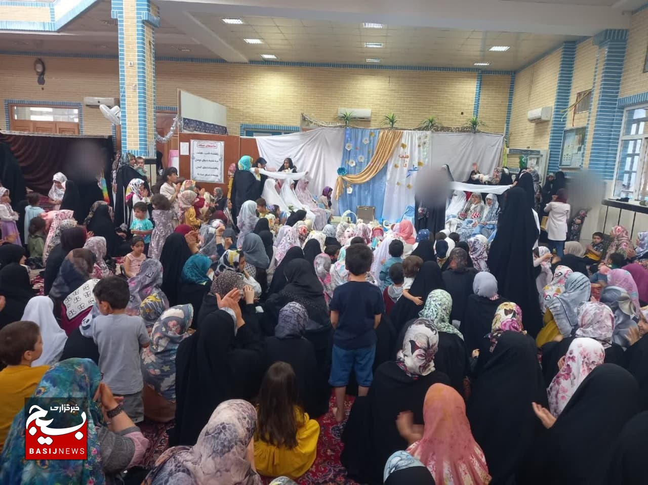 جشن ازدواج ۱۰ نوعروس دهه هشتادی قم جشن ازدواج ۱۰ نوعروس دهه هشتادی قم