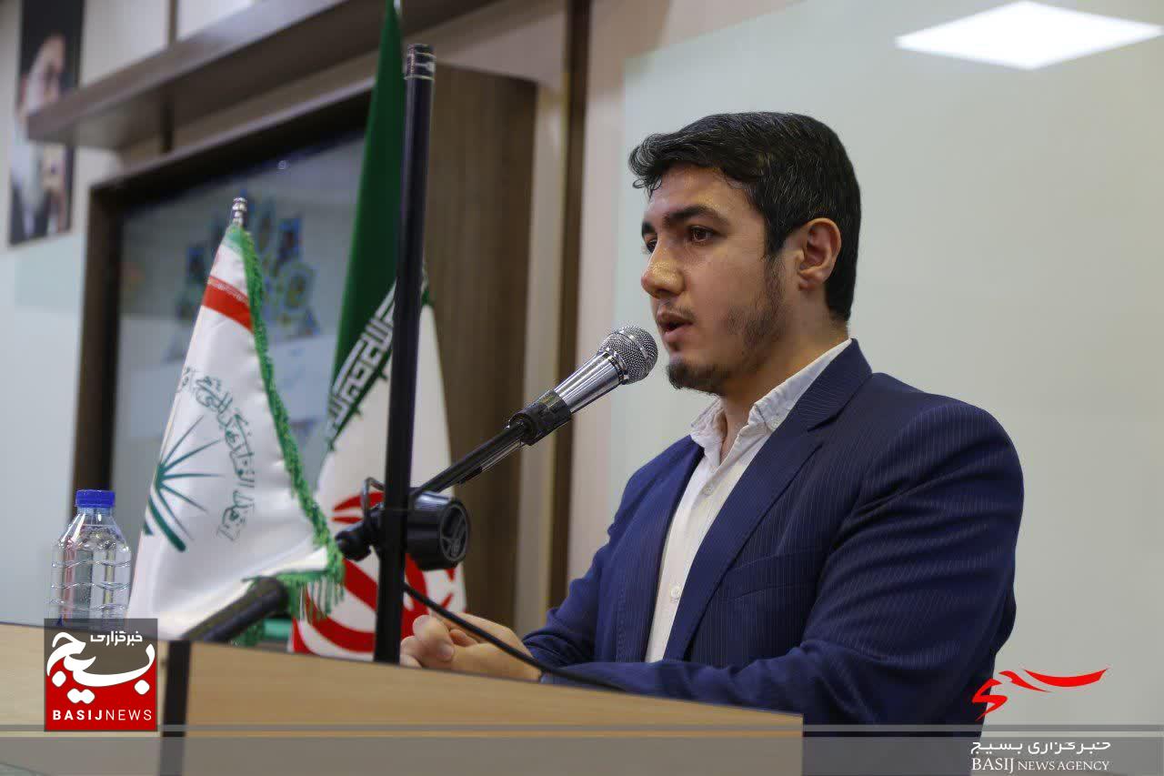 اجتماع یاوران قرآن در کرج در پاسخ به هتک حرمت به قرآن برگزار شد اجتماع یاوران قرآن در کرج در پاسخ به هتک حرمت به قرآن برگزار شد