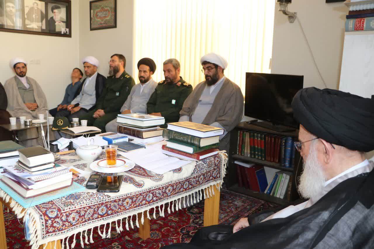 سپاه حافظ انقلاب اسلامی است سپاه حافظ انقلاب اسلامی است
