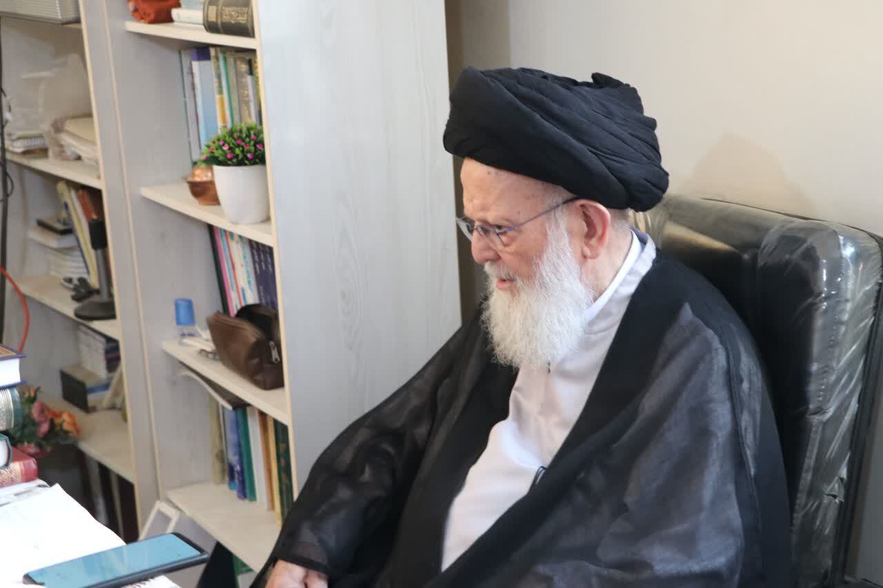 سپاه حافظ انقلاب اسلامی است سپاه حافظ انقلاب اسلامی است