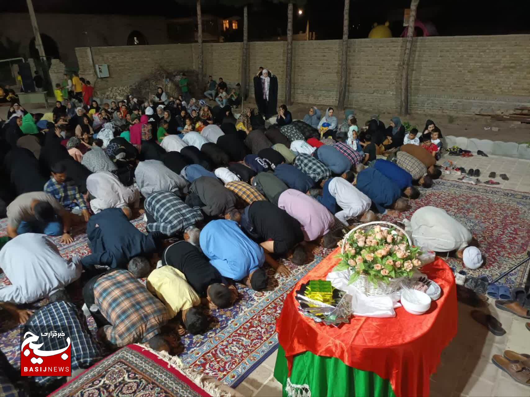 برگزاری جشن بزرگ عید غدیر در صحن امامزادگان زید ورحمان(ع) شهر پنگ آباد+تصاویر