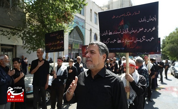عزاداران حسینی ایام محرم پلیس را همراهی کنند عزاداران حسینی ایام محرم پلیس را همراهی کنند