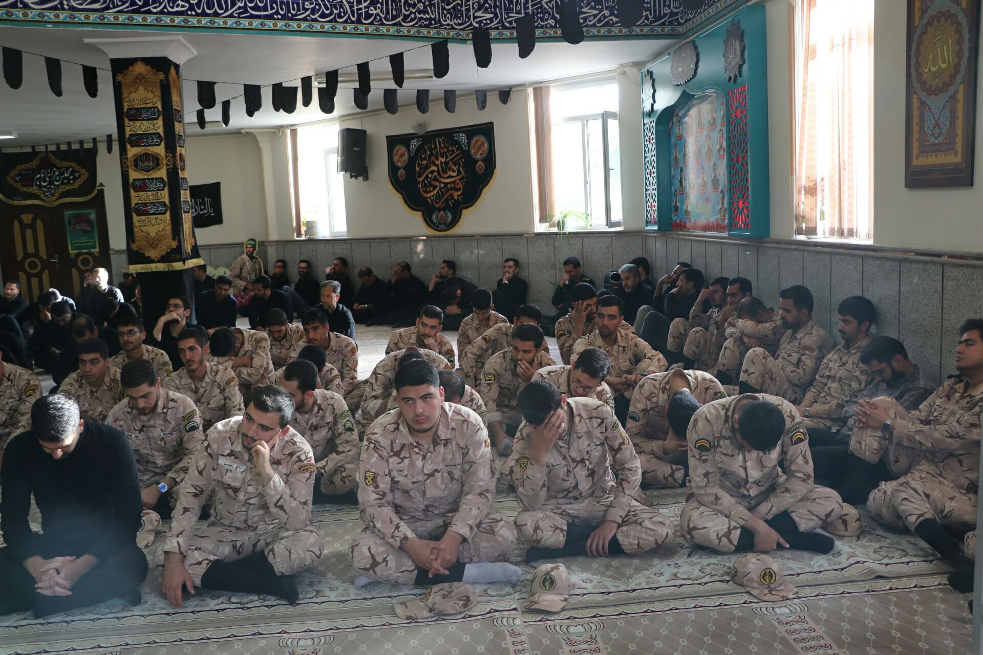 هیچ زمانی فرهنگ حسینی با فرهنگ یزیدی در یک جا جمع نمیشود هیچ زمانی فرهنگ حسینی با فرهنگ یزیدی در یک جا جمع نمیشود
