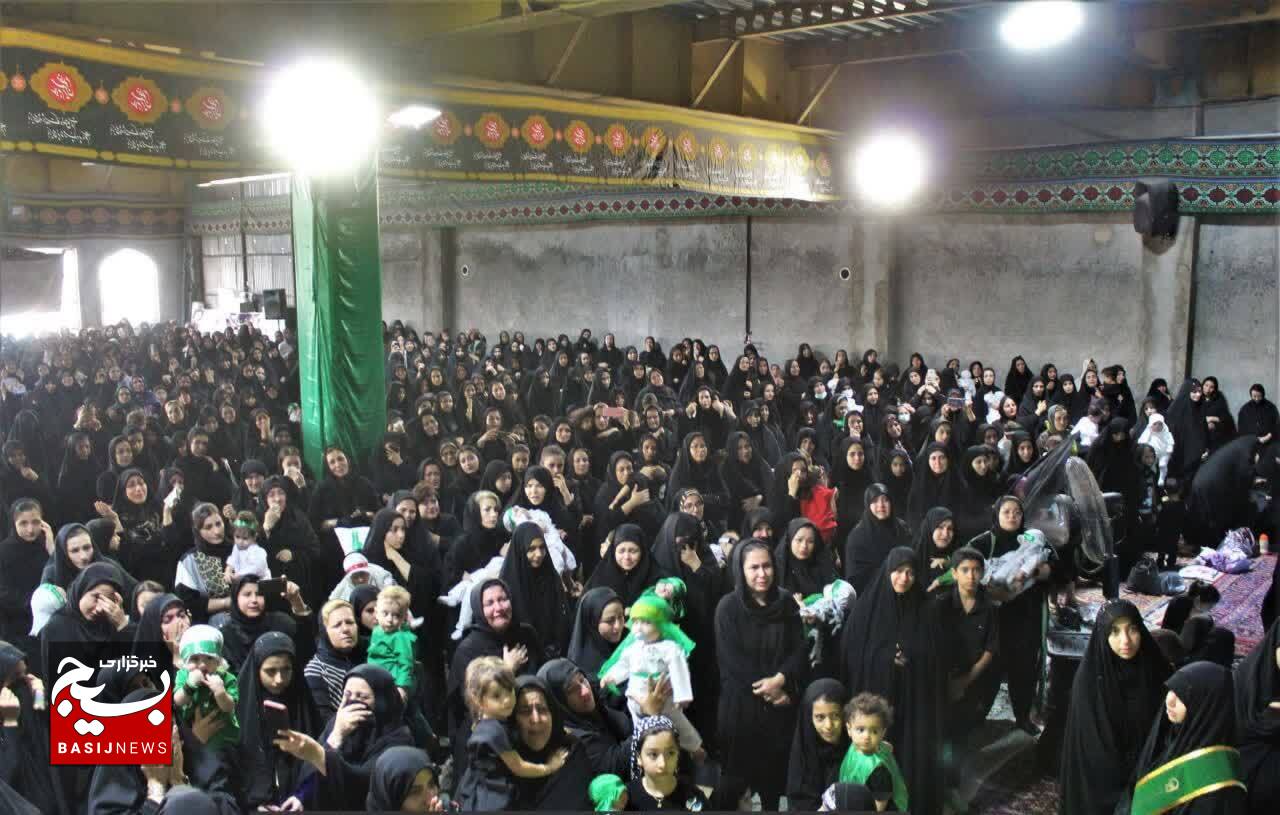 همایش بزرگ شیرخوارگان حسینی در اشتهارد برگزار شد همایش بزرگ شیرخوارگان حسینی در اشتهارد برگزار شد