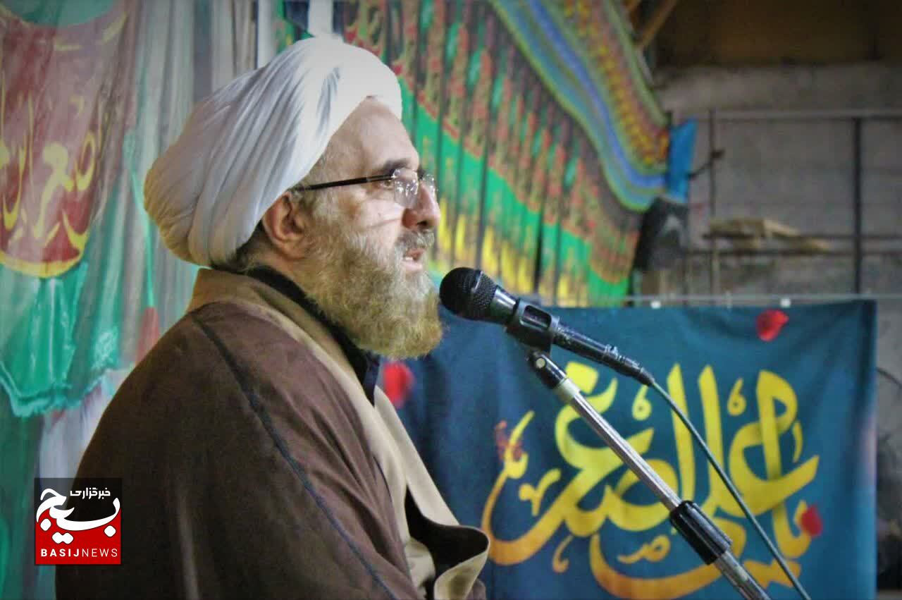 همایش بزرگ شیرخوارگان حسینی در اشتهارد برگزار شد همایش بزرگ شیرخوارگان حسینی در اشتهارد برگزار شد