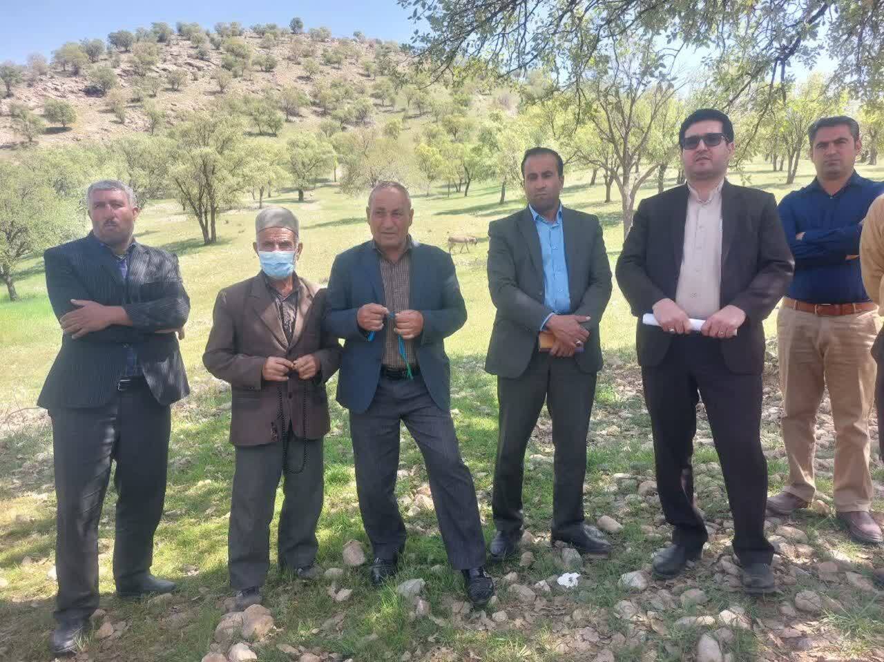 آغاز ساخت چمن مصنوعی روستای حمیدآباد پاتاوه آغاز ساخت چمن مصنوعی روستای حمیدآباد پاتاوه