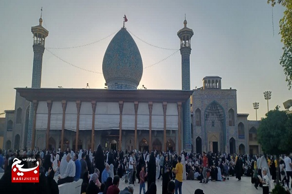 برگزاری دعای عرفه در سومین حرم اهل بیت در ایران اسلامی برگزاری دعای عرفه در سومین حرم اهل بیت در ایران اسلامی