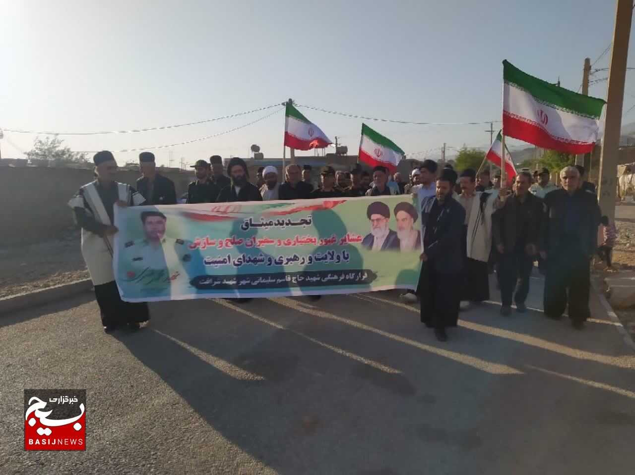 تجدید میثاق عشایر غیور بختیاری شوشتر با شهدای امنیت تجدید میثاق عشایر غیور بختیاری شوشتر با شهدای امنیت