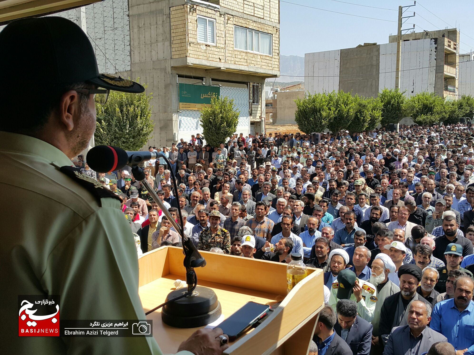 مراسم تشییع و خاکسپاری باشکوه شهید مدافع امنیت در یاسوج از دریچه دوربین خبرنگار بسیج + ( تصاویر )