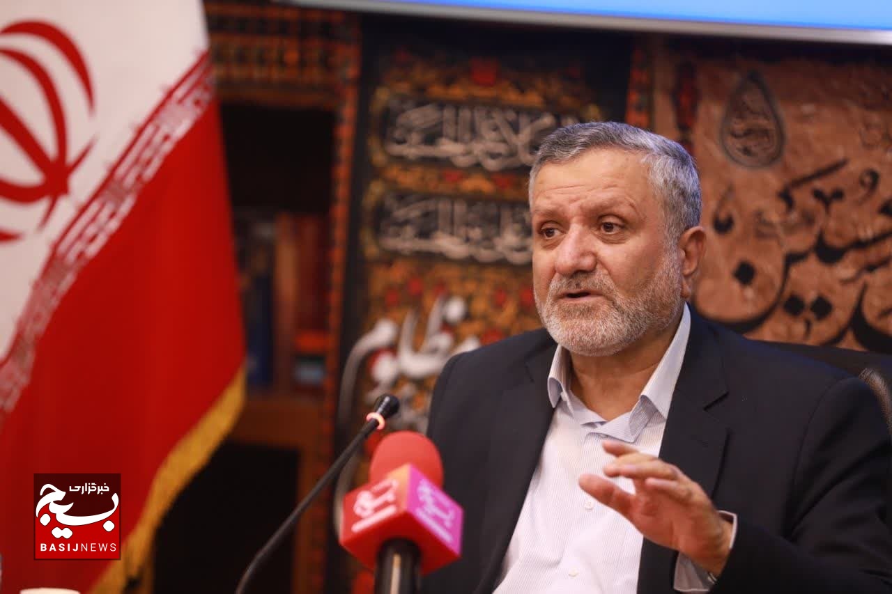 سپاه،ارتش و فراجا هم بسیجی هستند سپاه،ارتش و فراجا هم بسیجی هستند