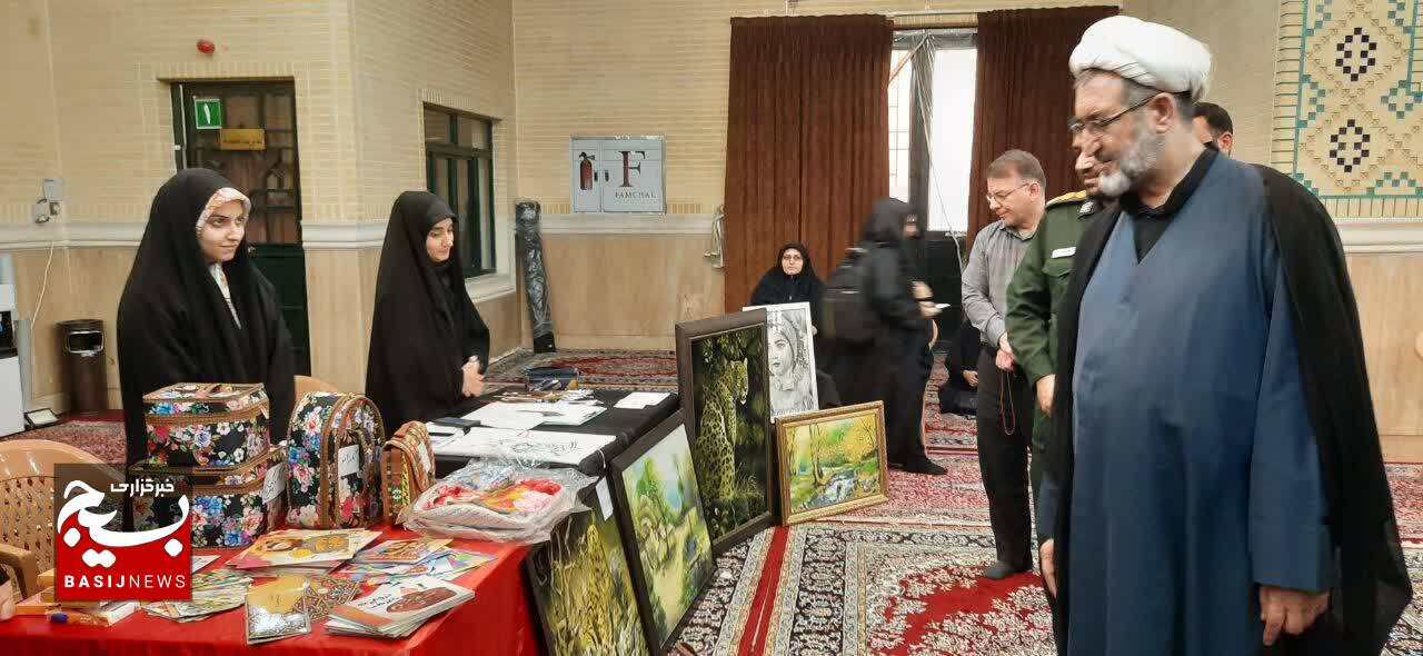 برگزاری نمایشگاه ناحیه ای اسوه در شهرستان دزفول برگزاری نمایشگاه ناحیه ای اسوه در شهرستان دزفول