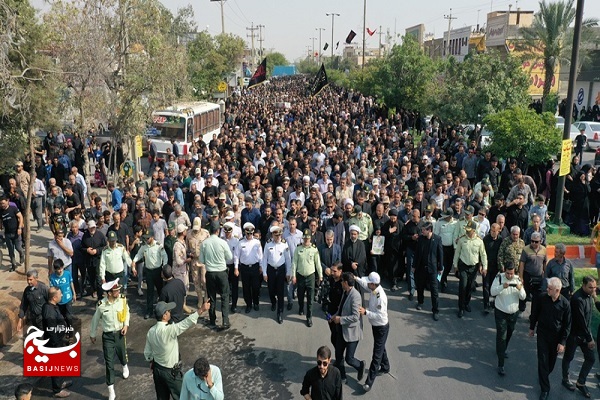 شهید اللهپور در زادگاهش آرام گرفت + عکس شهید اللهپور در زادگاهش آرام گرفت + عکس