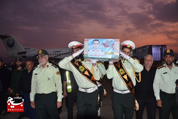 شهید اللهپور در زادگاهش آرام گرفت + عکس شهید اللهپور در زادگاهش آرام گرفت + عکس