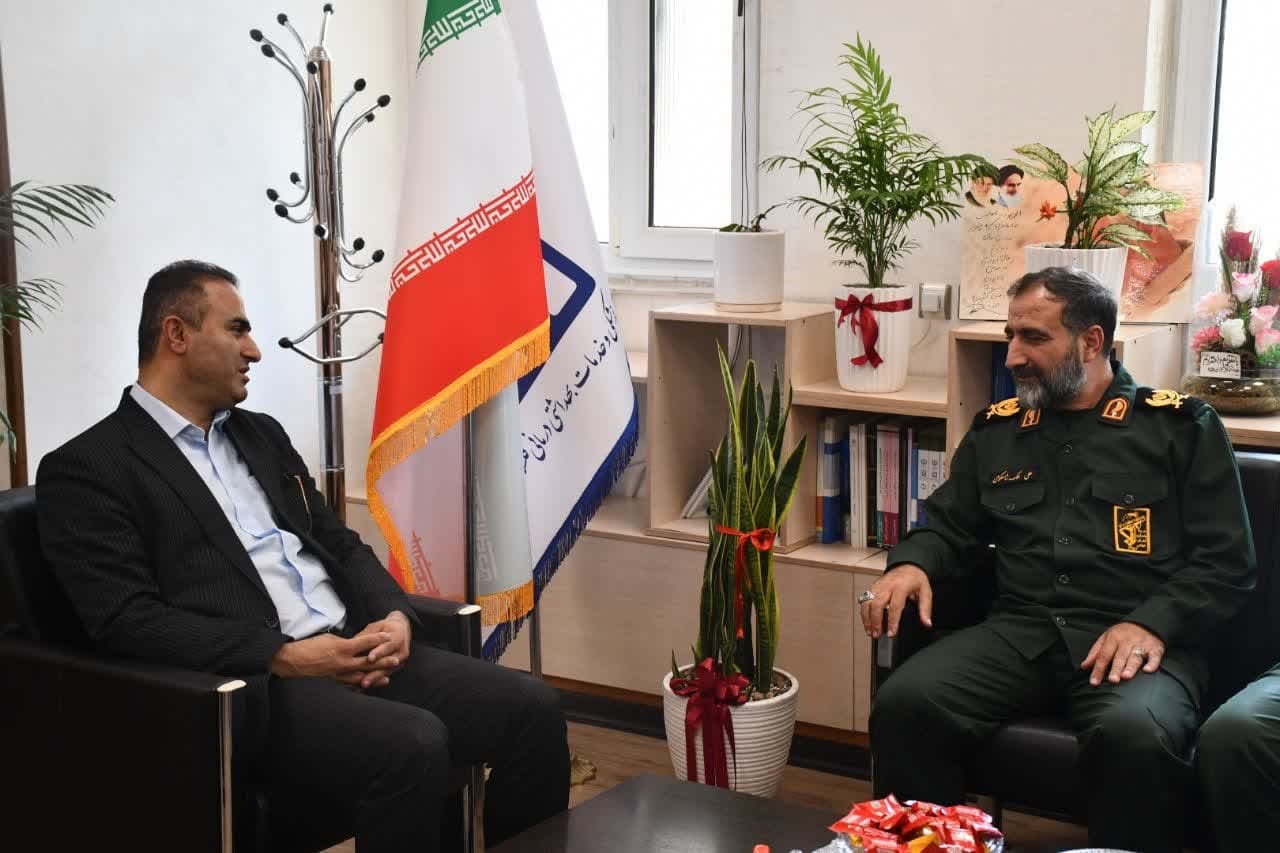 دیدار فرمانده سپاه نینوا با جمعی از پزشکان دیدار فرمانده سپاه نینوا با جمعی از پزشکان