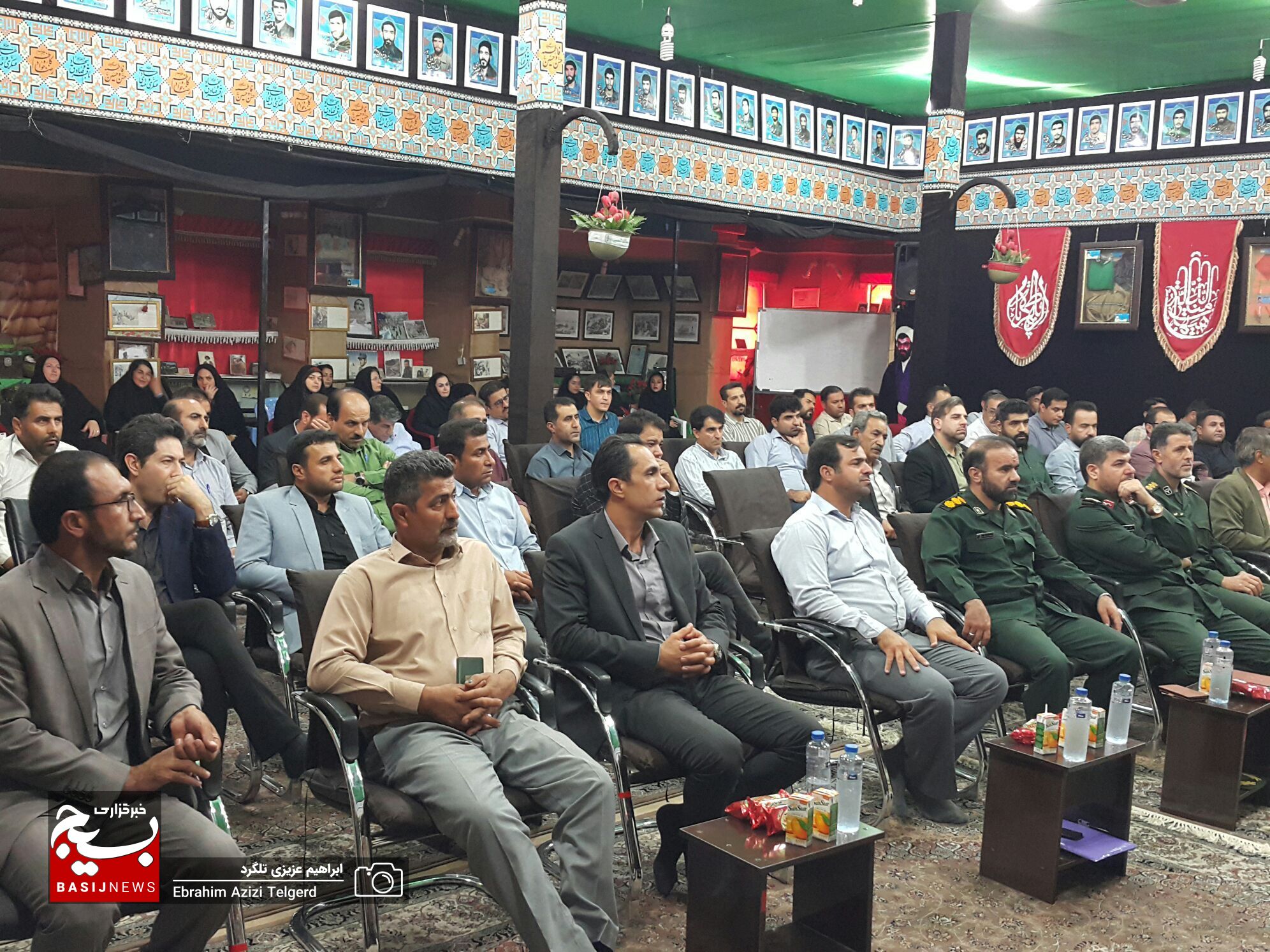 اصناف و بازاریان تحت تاثیر جوسازی رسانه ای دشمن قرار  نگیرند