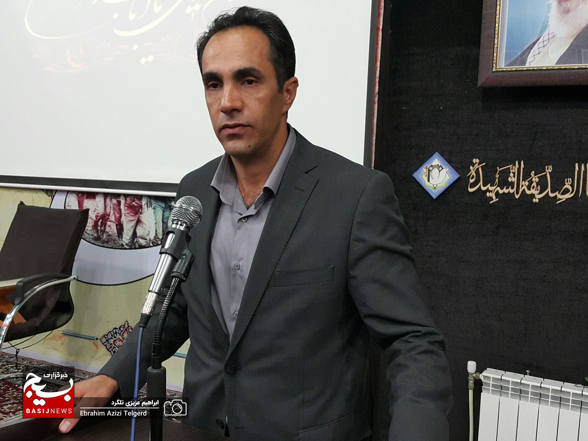 اصناف و بازاریان تحت تاثیر جوسازی رسانه ای دشمن قرار  نگیرند