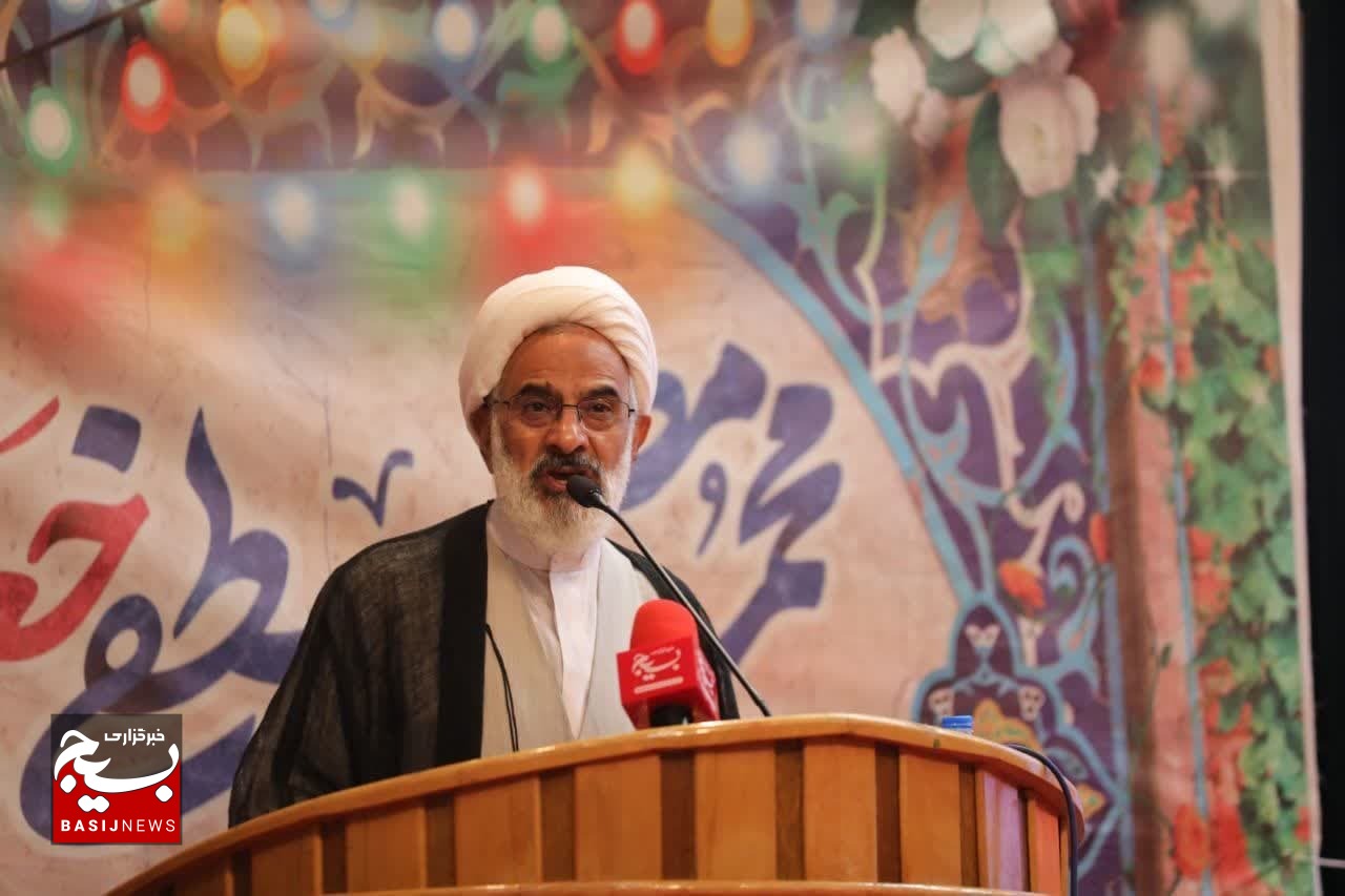 زنان در جنگ تبیین پشتیبان نیستند، در خط مقدم حضور دارند زنان در جنگ تبیین پشتیبان نیستند، در خط مقدم حضور دارند