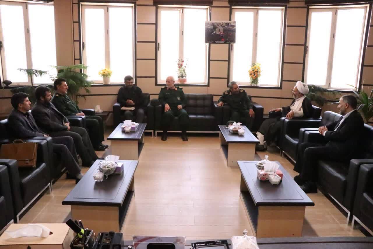 بسیج حقوقدانان یاری رسان دادگستری است بسیج حقوقدانان یاری رسان دادگستری است