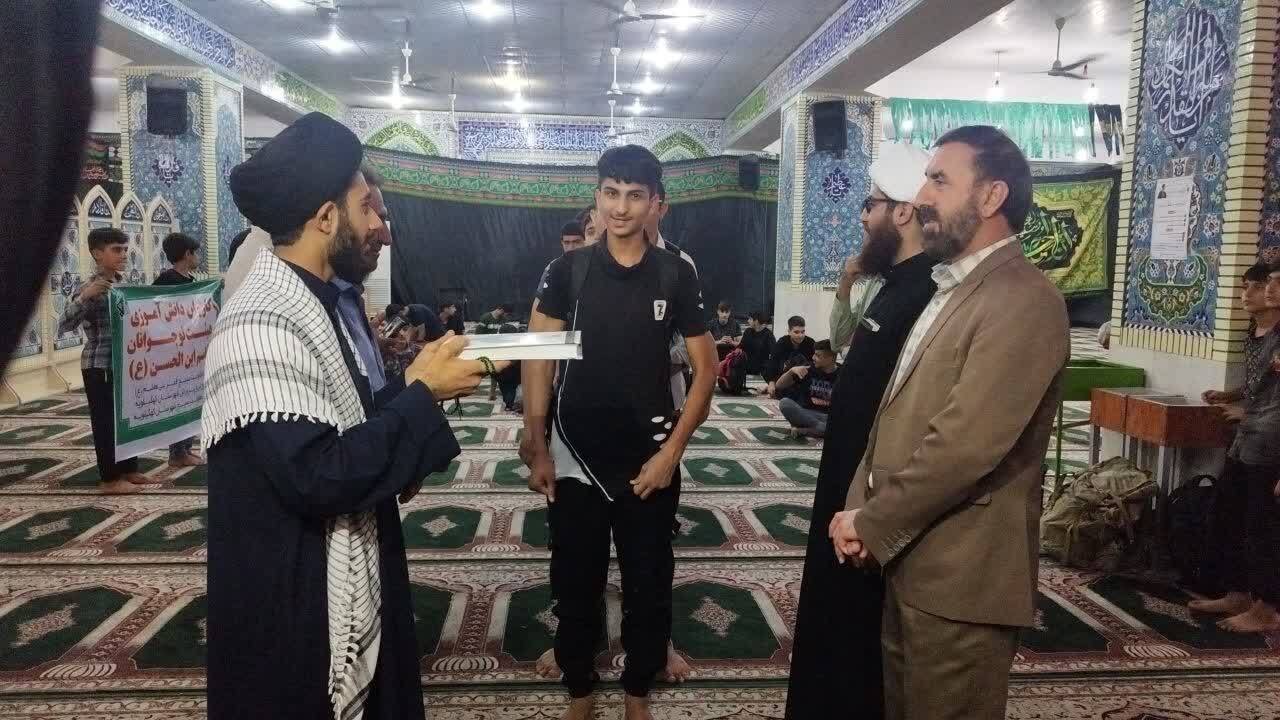 اعزام ۱۰۰ دانش آموز کهگیلویه و بویراحمد به پیاده روی اربعین حسینی/ اولین کاروان از کهگیلویه اعزام شد اعزام ۱۰۰ دانش آموز کهگیلویه و بویراحمد به پیاده روی اربعین حسینی/ اولین کاروان از کهگیلویه اعزام شد