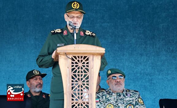 هفته دفاع مقدس، نماد وحدت و همدلی نیروهای مسلح است هفته دفاع مقدس، نماد وحدت و همدلی نیروهای مسلح است