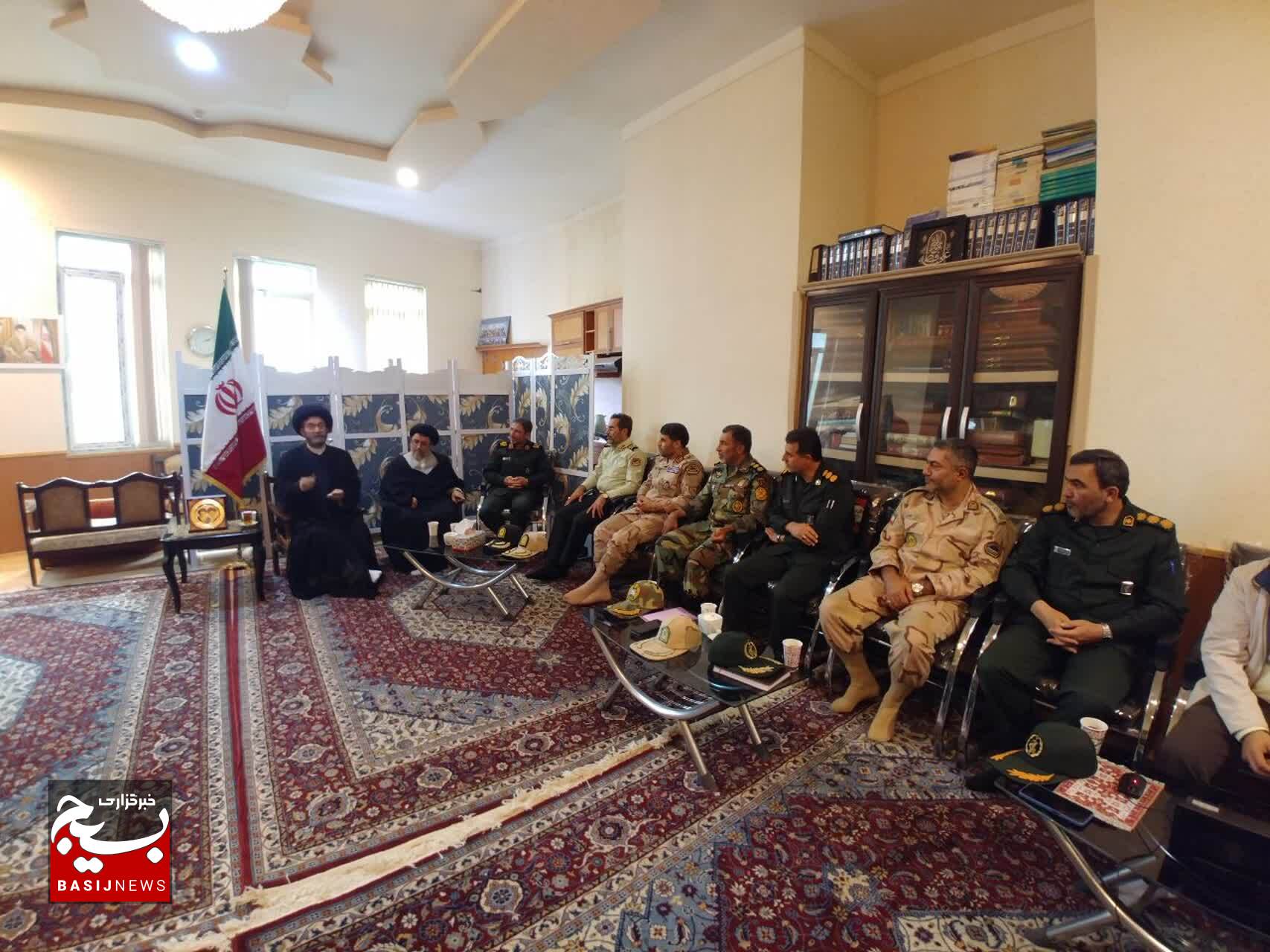 دیدار فرماندهان نظامی و انتظامی استان اردبیل با آیت الله عاملی دیدار فرماندهان نظامی و انتظامی استان اردبیل با آیت الله عاملی