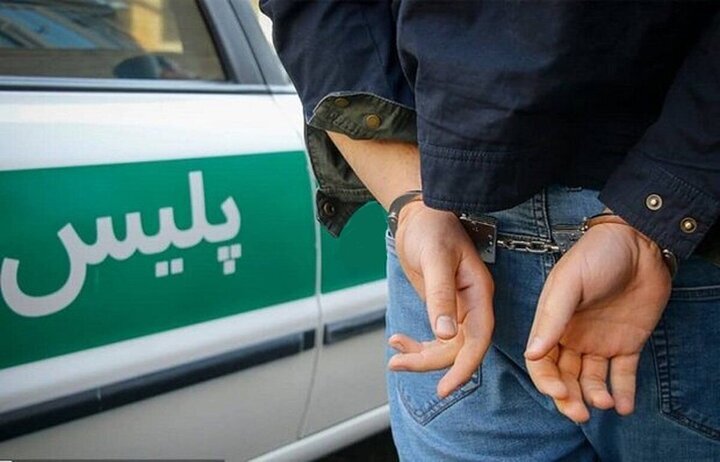 دستبند پلیس دیّر بر دستان سارق و مالخر دستبند پلیس دیّر بر دستان سارق و مالخر