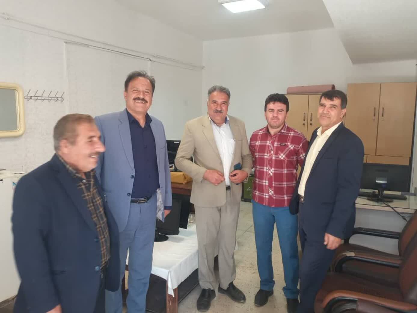 تجلیل از کارکنان بیمارستان شهید بهشتی یاسوج بمناسبت روز کارمند تجلیل از کارکنان بیمارستان شهید بهشتی یاسوج بمناسبت روز کارمند