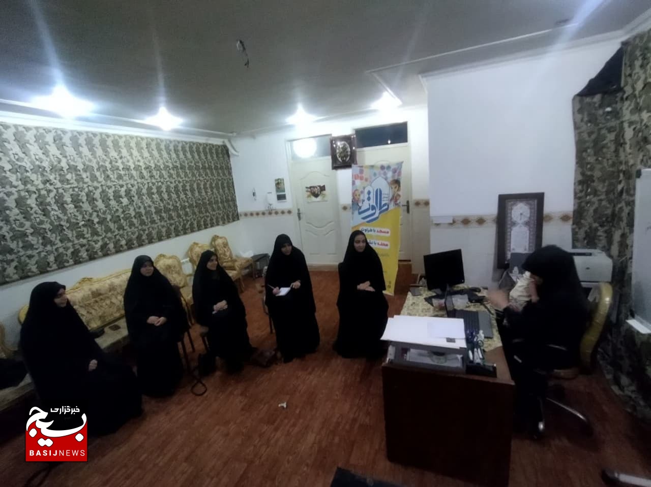 طلوع «خورشید هشتم» در کویر یزد طلوع «خورشید هشتم» در کویر یزد