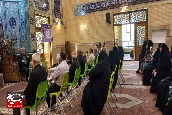 امروز به برکت خون شهیدان با افتخار میگوییم «ایرانی هستیم» امروز به برکت خون شهیدان با افتخار میگوییم «ایرانی هستیم»