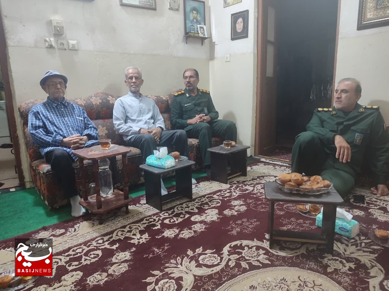 دیدار و تجلیل از خانواده شهید محمدرضا وحدتیان