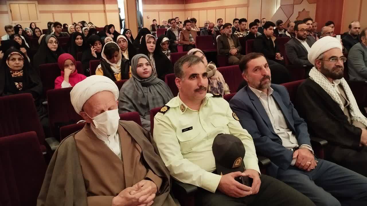 راه مقابله با تحریم‌ها اعتماد به جوانان انقلابی و متعهد است