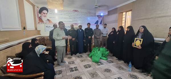 تجلیل از زنان ایثارگر پایگاههای مقاومت بسیج جنوب بخش دلوار تجلیل از زنان ایثارگر پایگاههای مقاومت بسیج جنوب بخش دلوار