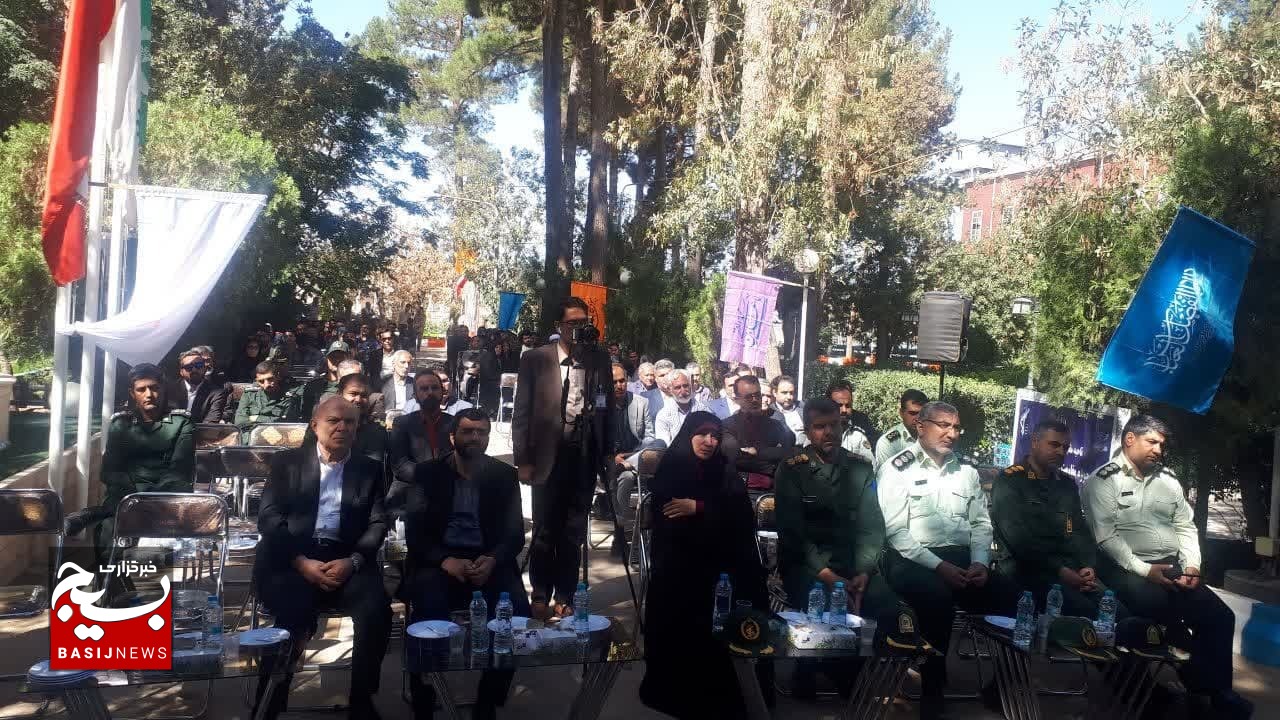 یادواره شهدای کارگری در شهرستان فیروزه + عکس یادواره شهدای کارگری در شهرستان فیروزه + عکس