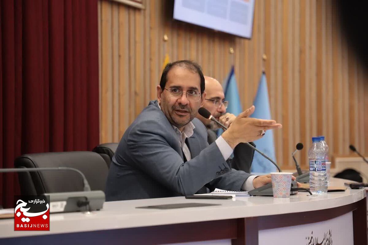 در ۱۲ فناوری برتر دنیا، ایزان اسلامی جزء ۲۰ کشور نخست دنیاست/ علم و فناوری، بن مایه بیانیه گام دوم انقلاب