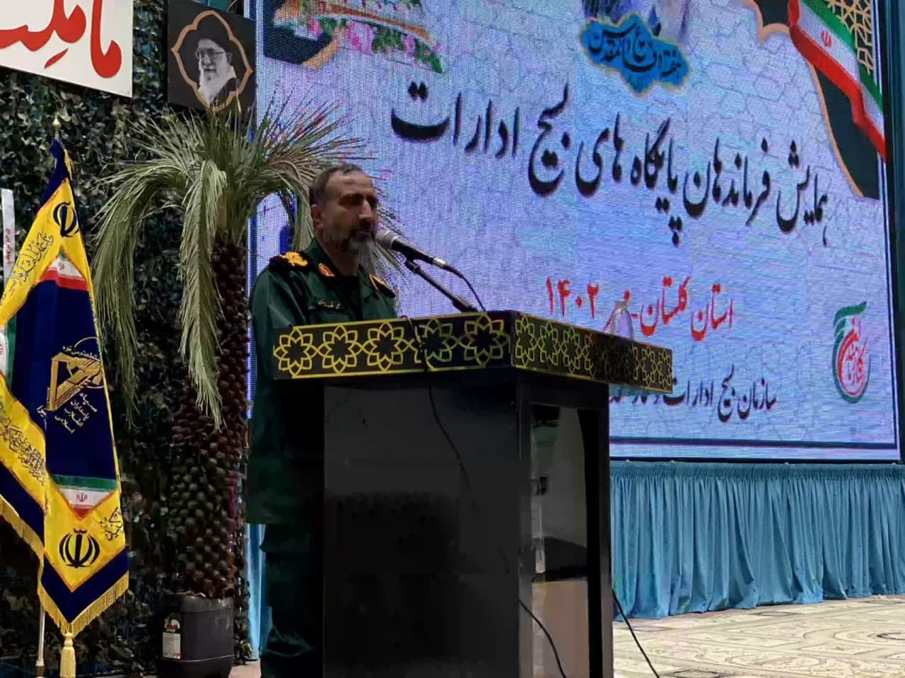 اسناد انقلاب اسلامی باید مکتوب شود/حضور کمرنک ما در انتخابات از اهداف دشمن است اسناد انقلاب اسلامی باید مکتوب شود/حضور کمرنک ما در انتخابات از اهداف دشمن است