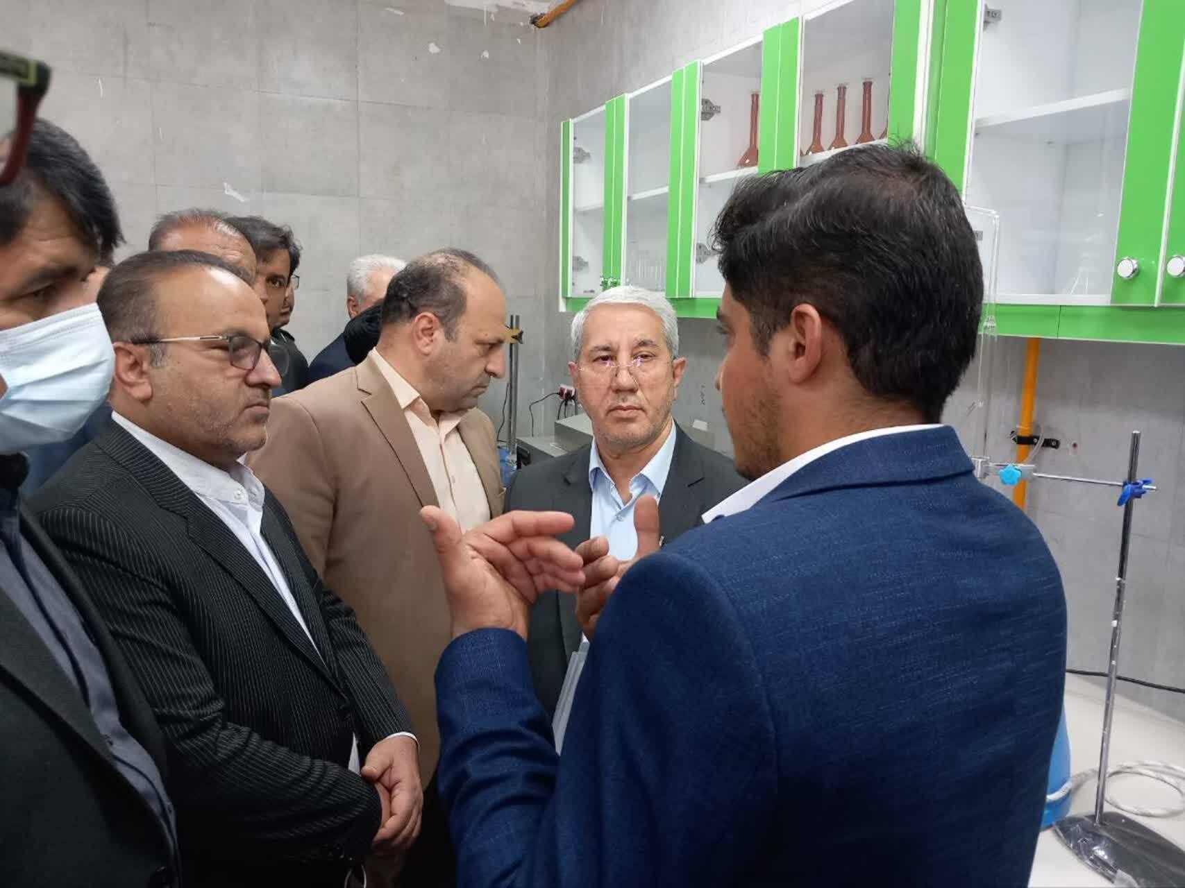 اکسیر سبز در گچساران افتتاح شد/ «داروییکارها» دغدغه تولید ندارند اکسیر سبز در گچساران افتتاح شد/ «داروییکارها» دغدغه تولید ندارند