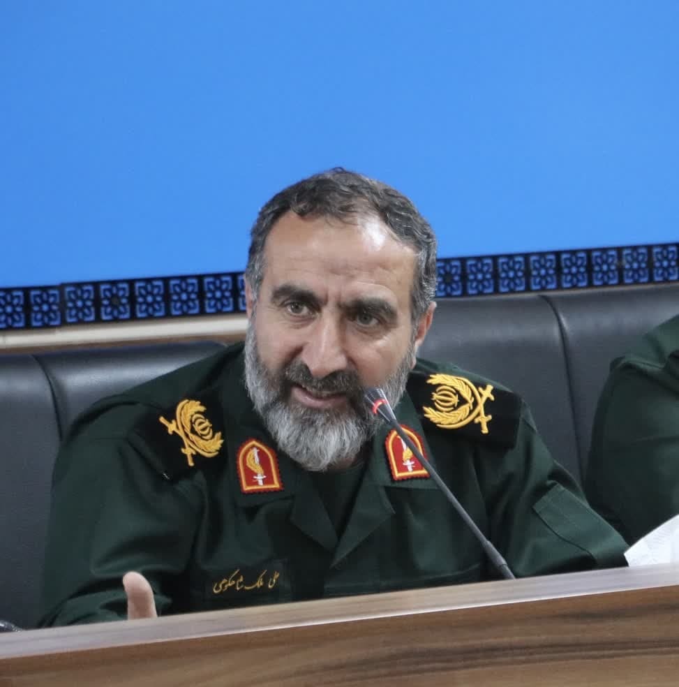 دانش آموز انقلابی مسائل را به درستی تحلیل می کند / توصیه های رهبر فرزانه انقلاب به نوجوانان ، نقشه راه بسیج دانش آموزی است دانش آموز انقلابی مسائل را به درستی تحلیل می کند / توصیه های رهبر فرزانه انقلاب به نوجوانان ، نقشه راه بسیج دانش آموزی است