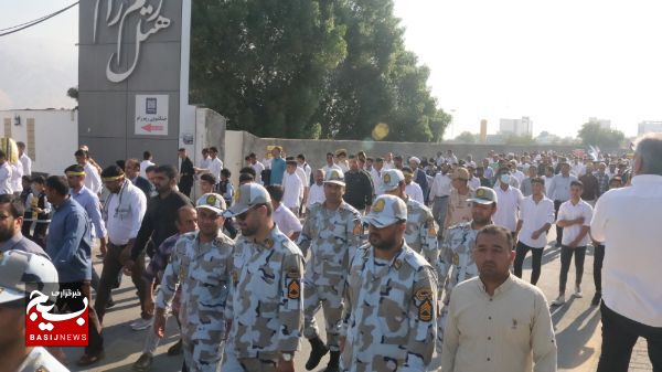 حماسهآفرینی مردم عسلویه در باشکوه ترین راهپیمایی یومالله ۱۳آبان حماسهآفرینی مردم عسلویه در باشکوه ترین راهپیمایی یومالله ۱۳آبان
