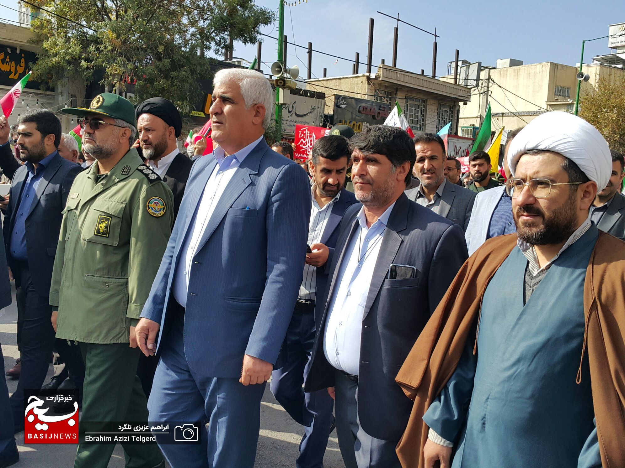 تصاویری باشکوه از راهپیمایی ۱۳ آبان‌ در یاسوج